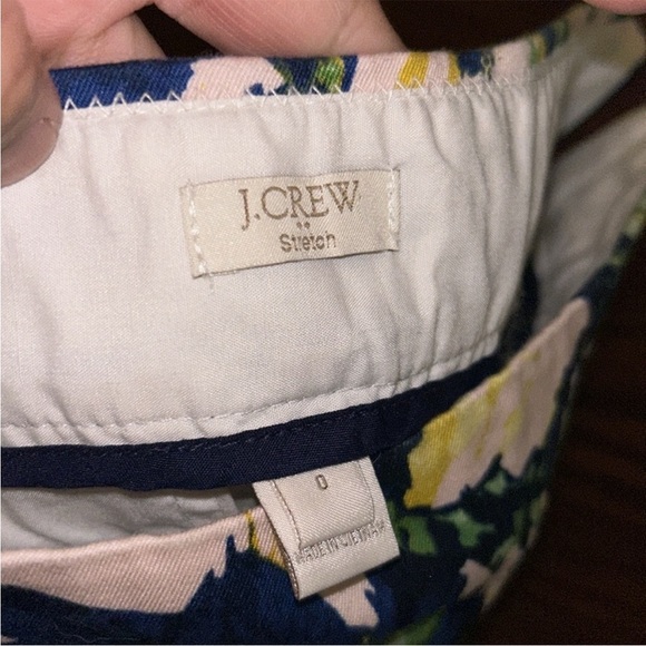 Floral Women's Shorts - Picture 4 of 4